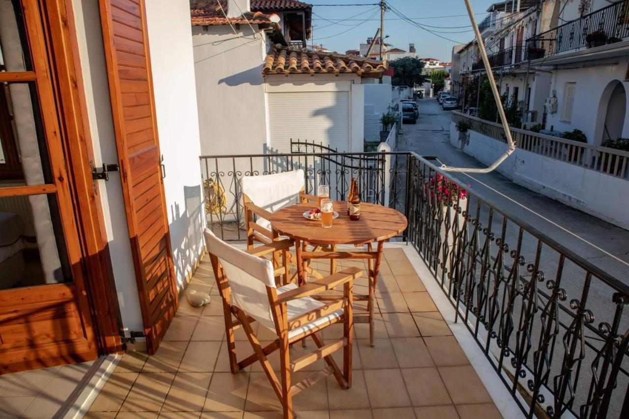 Athanasia Apartments Скиатос Экстерьер фото