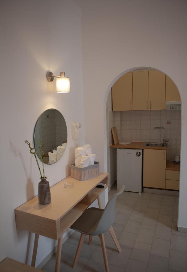 Athanasia Apartments Скиатос Экстерьер фото