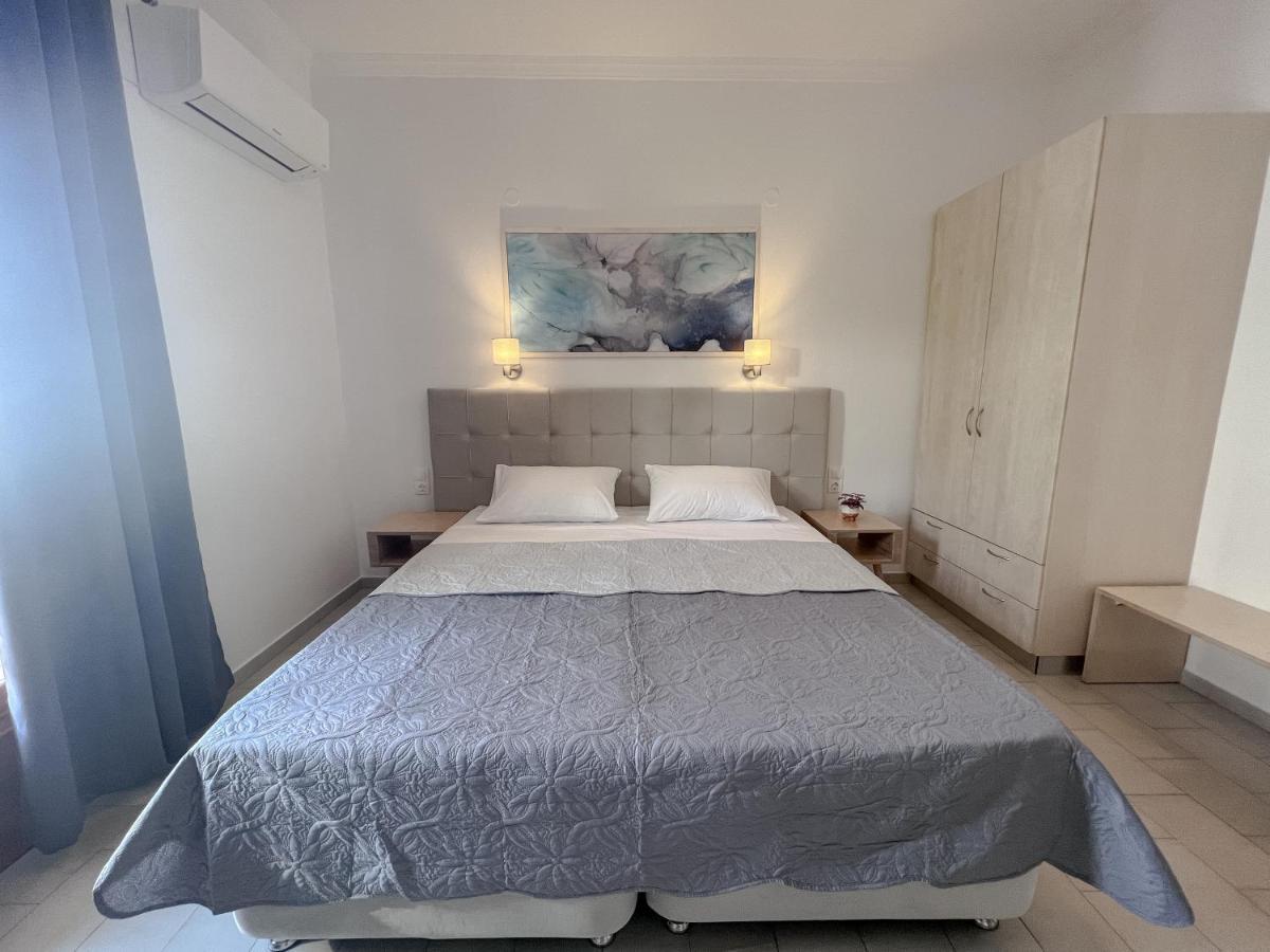 Athanasia Apartments Скиатос Экстерьер фото