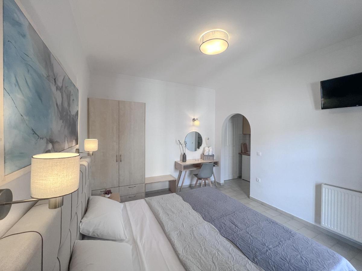 Athanasia Apartments Скиатос Экстерьер фото