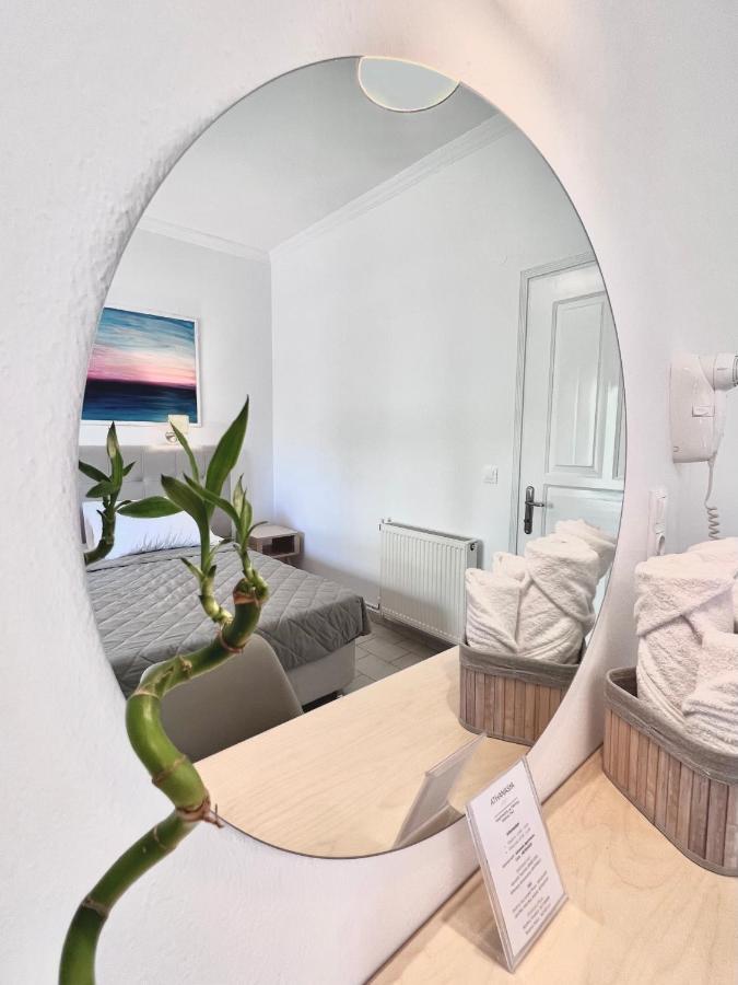Athanasia Apartments Скиатос Экстерьер фото