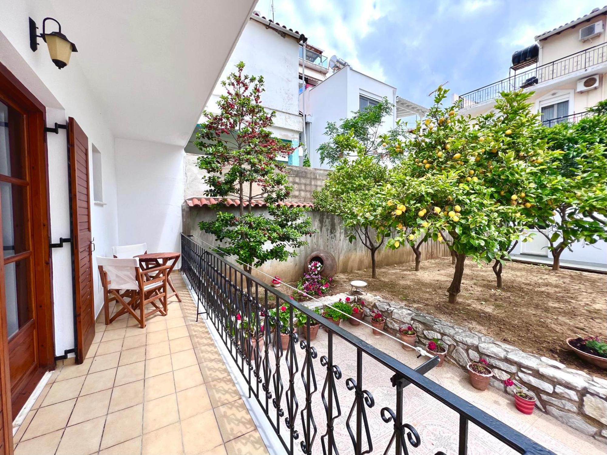 Athanasia Apartments Скиатос Экстерьер фото
